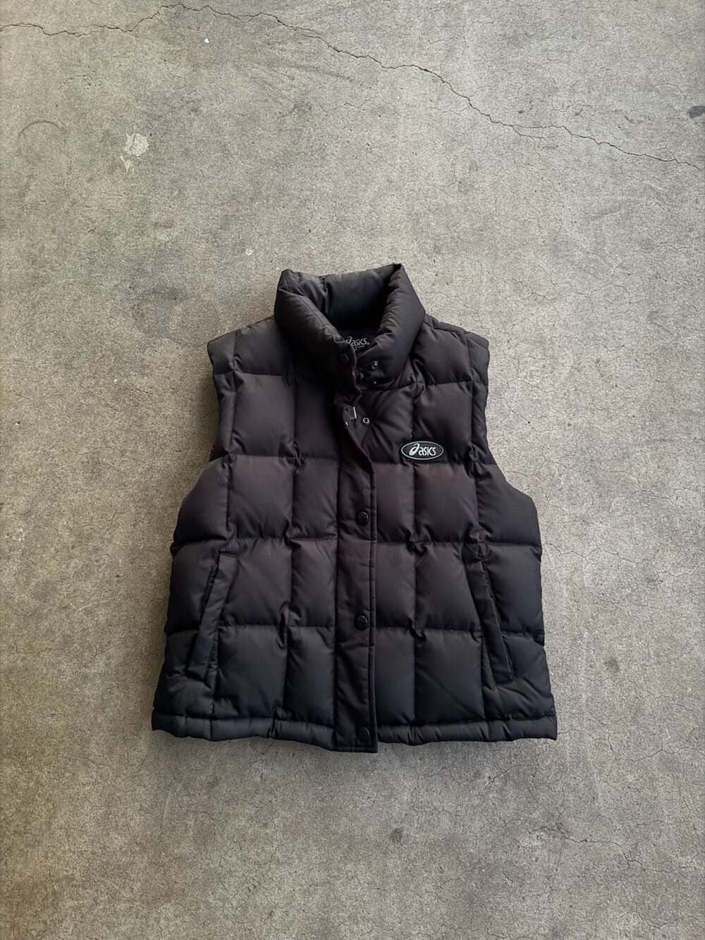Asics Vintage Black Puffer Vest Made in Korea  Size 90 (Small)